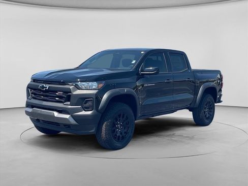 New 2026 Chevrolet Colorado Trail Boss AWD/4WD image 3