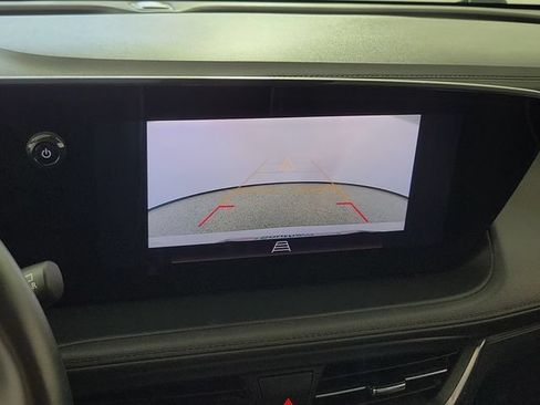 Used 2025 Buick Encore GX Avenir w/ Avenir Convenience Package FWD image 30