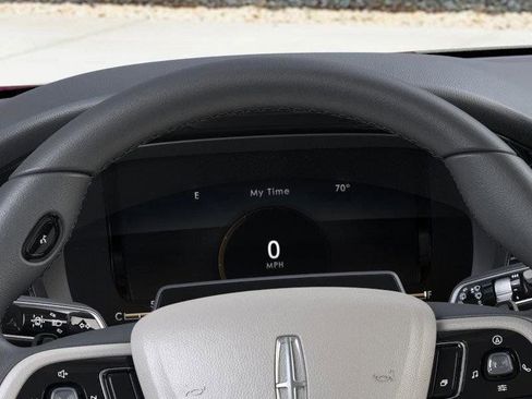 New 2026 Lincoln Corsair Premiere image 13