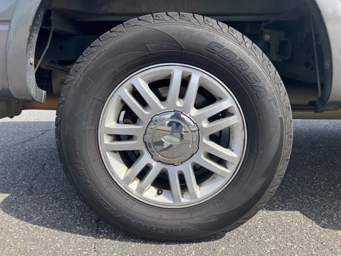 Used 2013 Ford F150 Lariat image 27