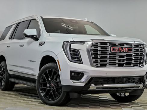 New 2026 GMC Yukon Denali w/ Advanced Technology Package AWD/4WD image 1