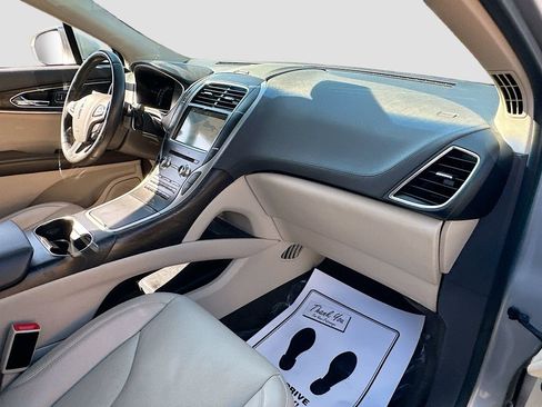 Used 2016 Lincoln MKX Reserve w/ Climate Package AWD/4WD image 29