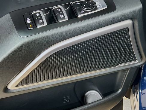 New 2025 Kia Telluride S image 19