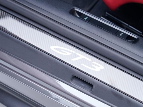 Used 2023 Porsche 911 GT3 image 14