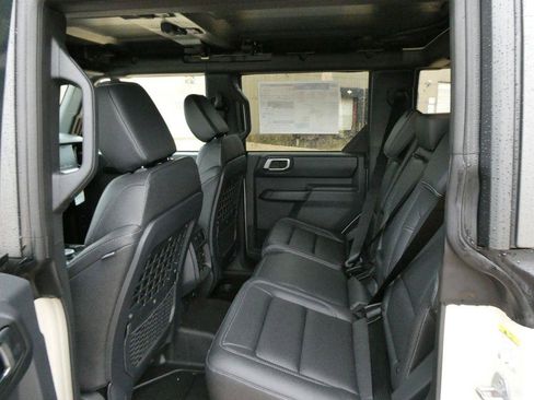 New 2026 Ford Bronco Badlands AWD/4WD image 13