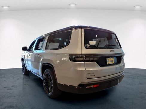 New 2026 Jeep Grand Wagoneer L Summit w/ Premium Group III image 5