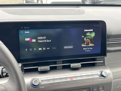 Used 2025 Hyundai Kona SEL image 18