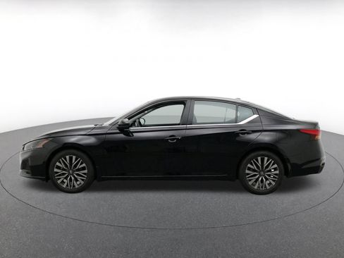 Used 2026 Nissan Altima 2.5 SV FWD image 4