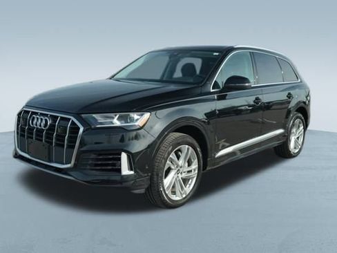 Used 2023 Audi Q7 2.0T Premium w/ Convenience Package image 3