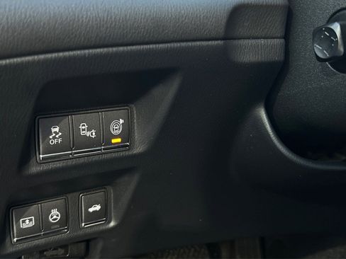 Used 2016 INFINITI Q70 L 3.7 w/ Deluxe Touring Package image 41