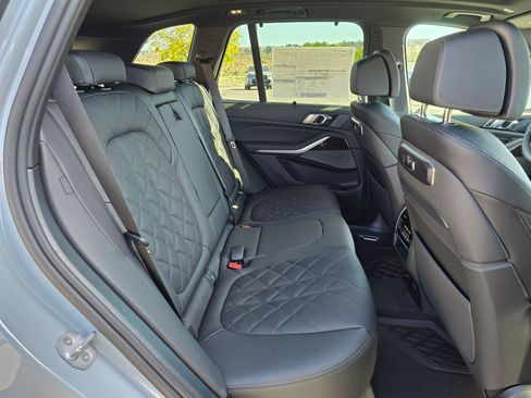 New 2026 BMW X5 xDrive50e w/ Executive Package AWD/4WD image 13