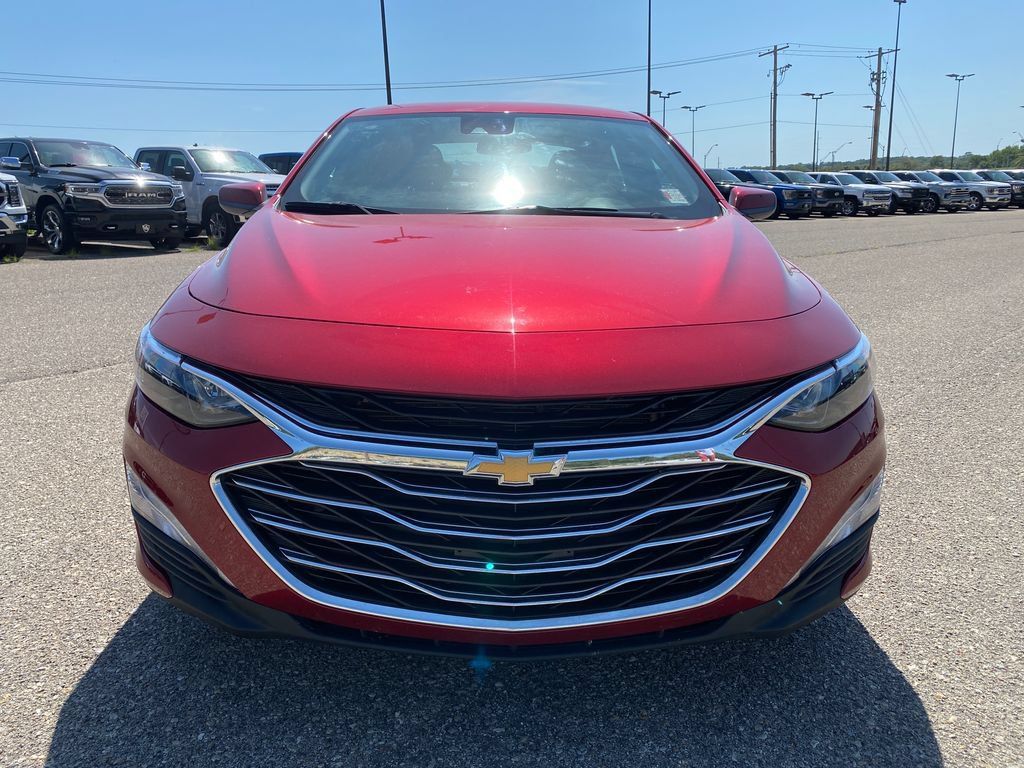 Used 2025 Chevrolet Malibu LT FWD image 9