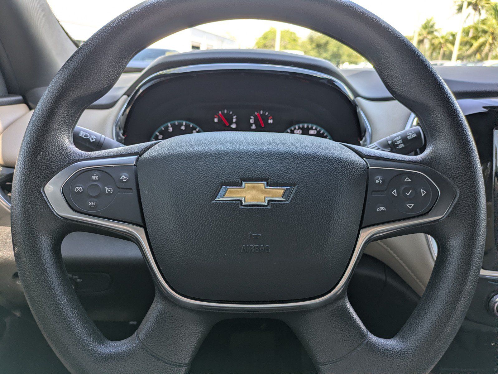 Used 2023 Chevrolet Traverse LS FWD image 20