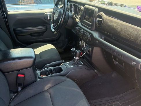 Used 2021 Jeep Wrangler Unlimited Sport AWD/4WD image 8