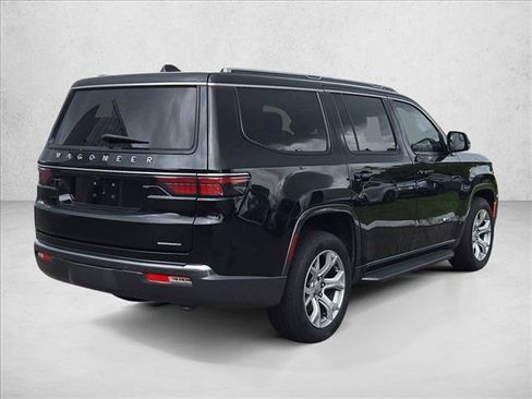 Used 2022 Jeep Wagoneer Series II RWD image 5