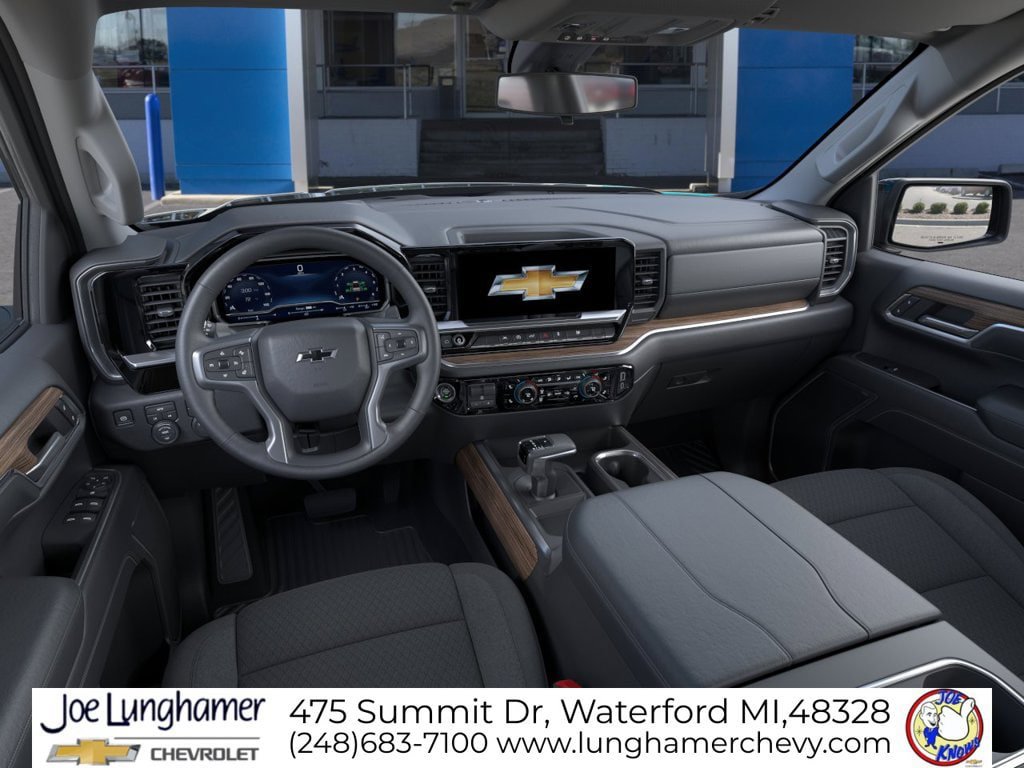 New 2026 Chevrolet Silverado 1500 RST w/ LPO, Dark Essentials Package AWD/4WD image 17
