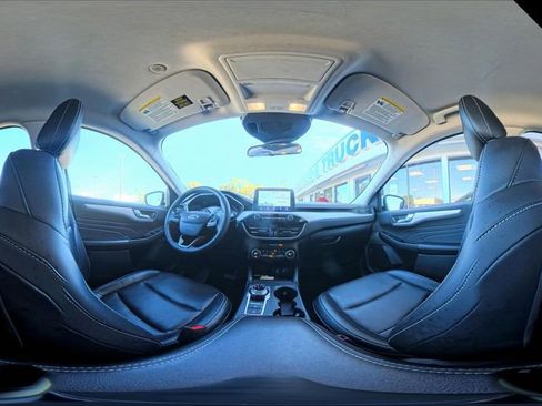 Used 2021 Ford Escape SEL image 34