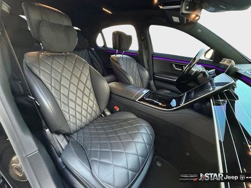 Used 2024 Mercedes-Benz S 580 4MATIC Sedan w/ AMG Line image 13