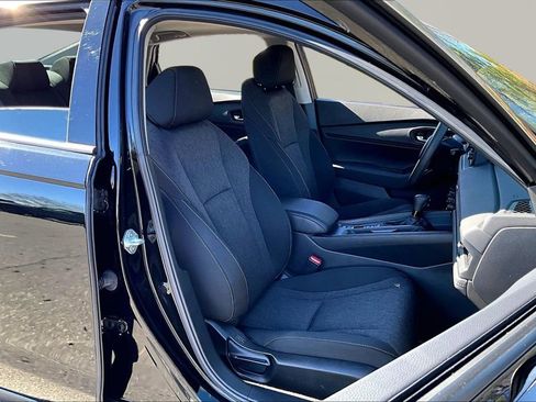 Used 2023 Honda Accord EX image 22