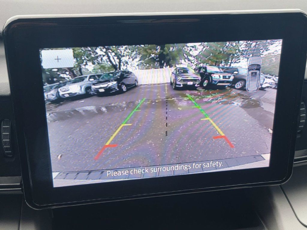 Used 2023 Ford Explorer XLT w/ Class IV Trailer Tow Package AWD/4WD image 34