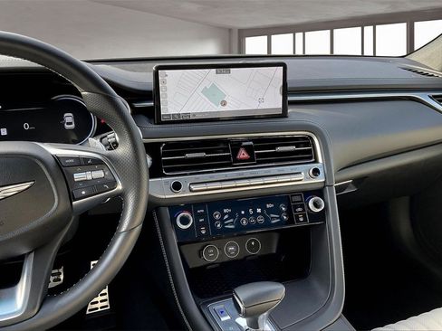 Used 2025 Genesis G70 2.5T w/ Sport Prestige Package image 9