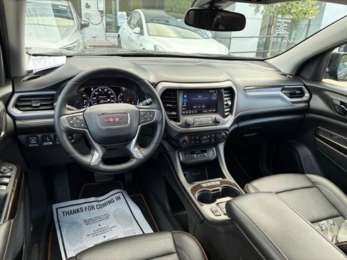 Used 2023 GMC Acadia AT4 w/ Technology Package image 11