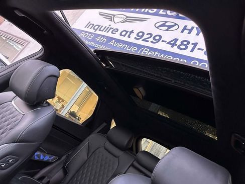 Used 2025 Genesis GV70 3.5T Sport w/ Sport Advanced Package image 14