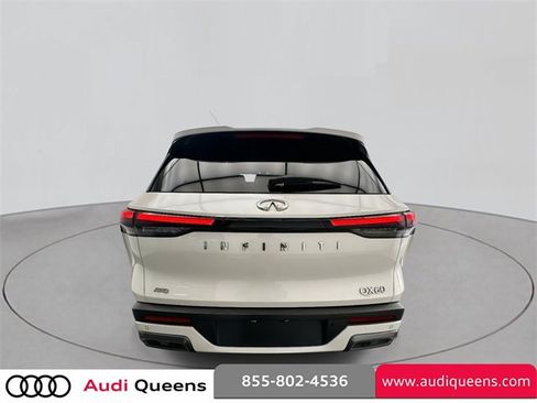 Used 2023 INFINITI QX60 Sensory image 3