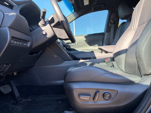 Certified 2023 Toyota Venza Limited AWD/4WD image 14