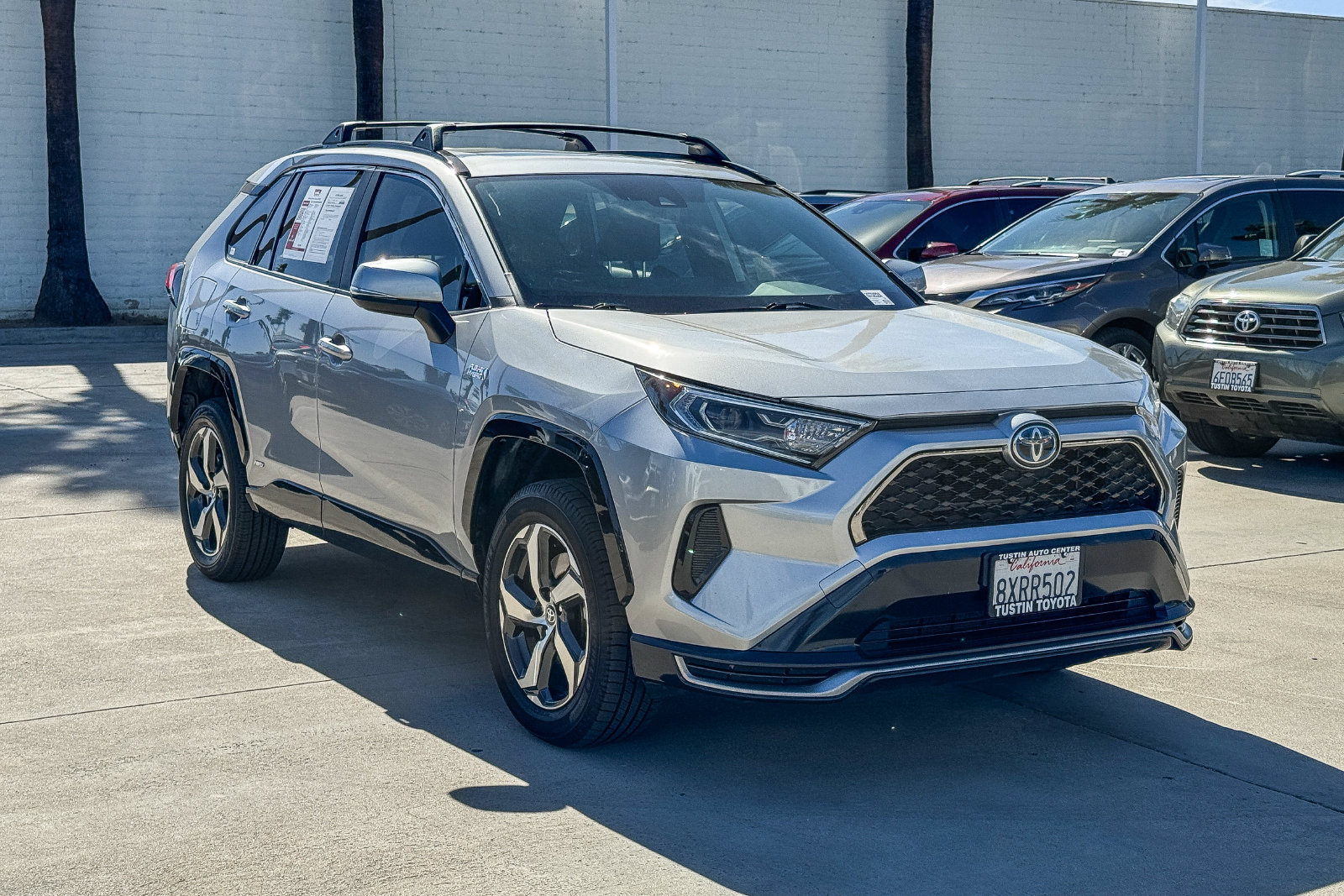 Used 2021 Toyota RAV4 SE w/ Weather & Moonroof Package AWD/4WD image 3
