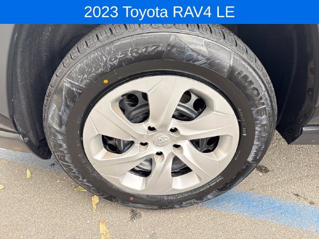 Used 2023 Toyota RAV4 LE AWD/4WD image 26