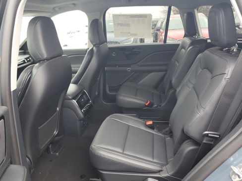 New 2026 Lincoln Aviator Premiere image 23