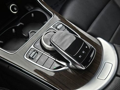 Used 2015 Mercedes-Benz C 300 Sedan image 22
