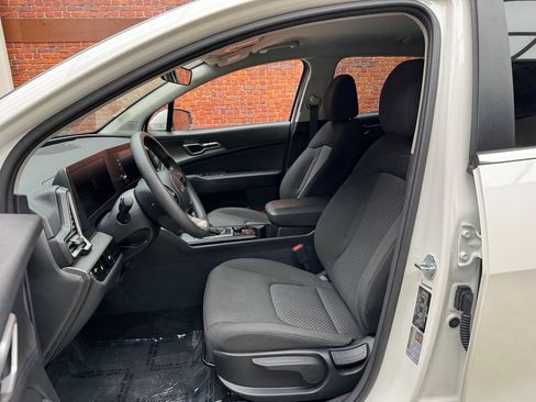 Used 2024 Kia Sportage LX AWD/4WD image 22