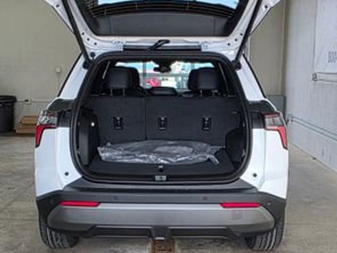 New 2026 Chevrolet Equinox LT w/ Convenience Package II image 5