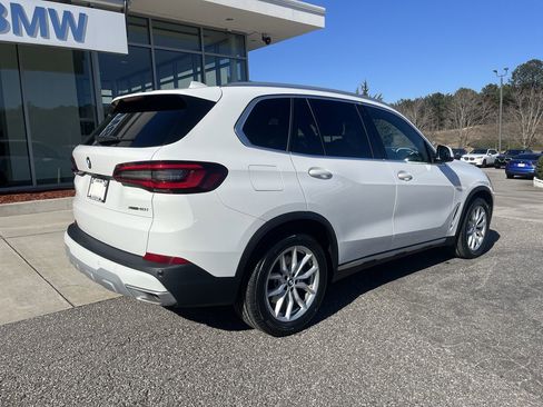 Certified 2023 BMW X5 xDrive40i w/ Premium Package image 8