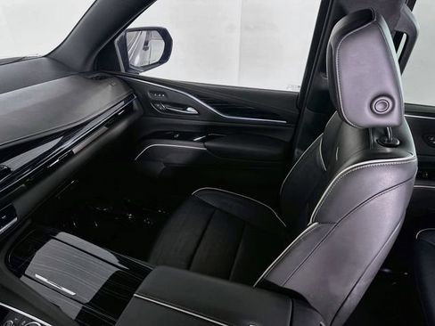 Used 2022 Cadillac Escalade Sport w/ Touring Package RWD image 24