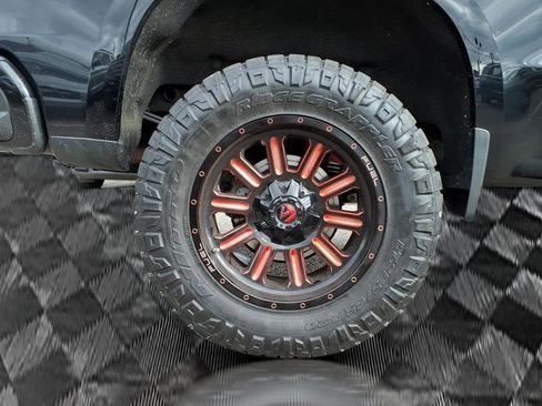 Used 2020 Chevrolet Silverado 1500 LT Trail Boss w/ Midnight Edition image 8