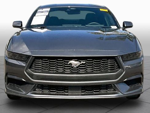 Used 2025 Ford Mustang Coupe RWD image 4