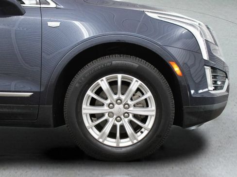 Used 2019 Cadillac XT5 FWD image 14