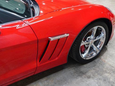 Used 2013 Chevrolet Corvette Grand Sport w/ 2LT Preferred Equipment Group image 46