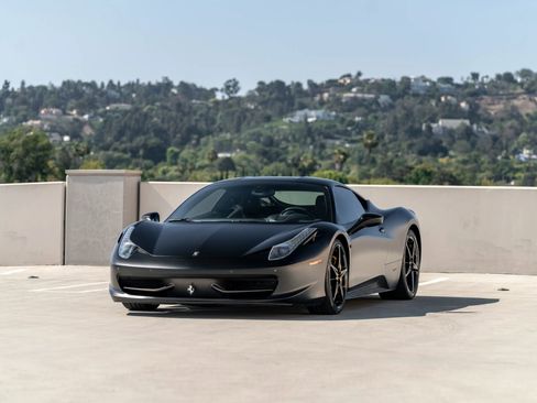 Used 2014 Ferrari 458 Italia Coupe 2D image 40