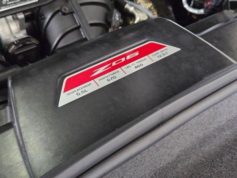 Used 2025 Chevrolet Corvette Z06 RWD image 36