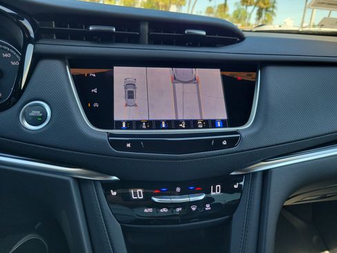 Certified 2025 Cadillac XT5 Premium Luxury w/ Technology Package AWD/4WD image 23