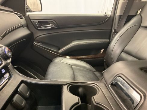 Used 2016 Chevrolet Suburban LT AWD/4WD image 23