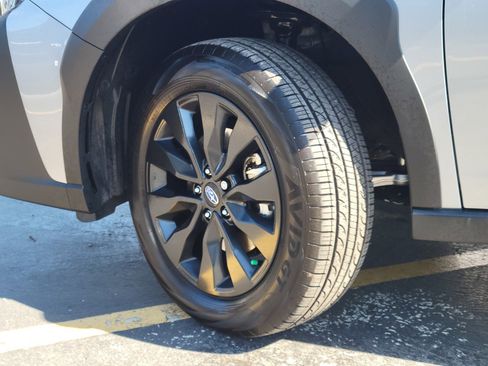 Used 2025 Subaru Outback Onyx Edition image 34