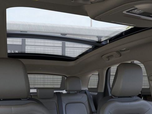 New 2026 Lincoln Corsair Premiere image 22