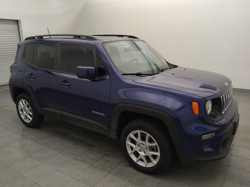 Used 2021 Jeep Renegade Latitude FWD image 11