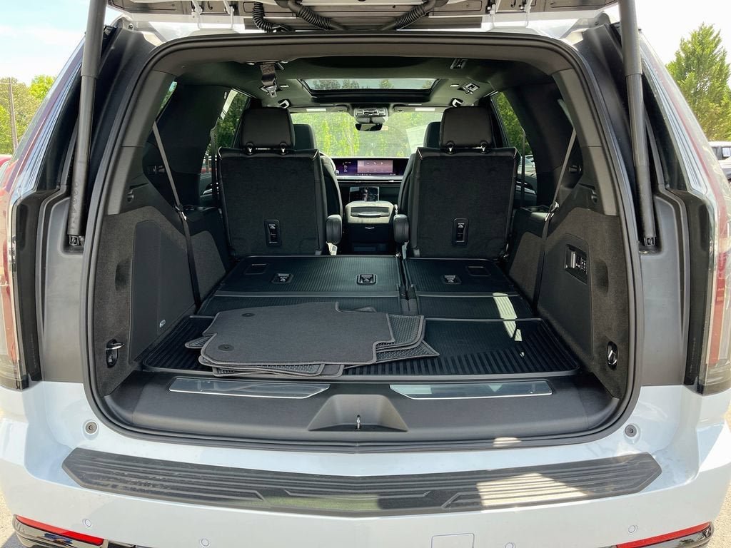 New 2026 Cadillac Escalade Sport w/ Touring Package AWD/4WD image 36