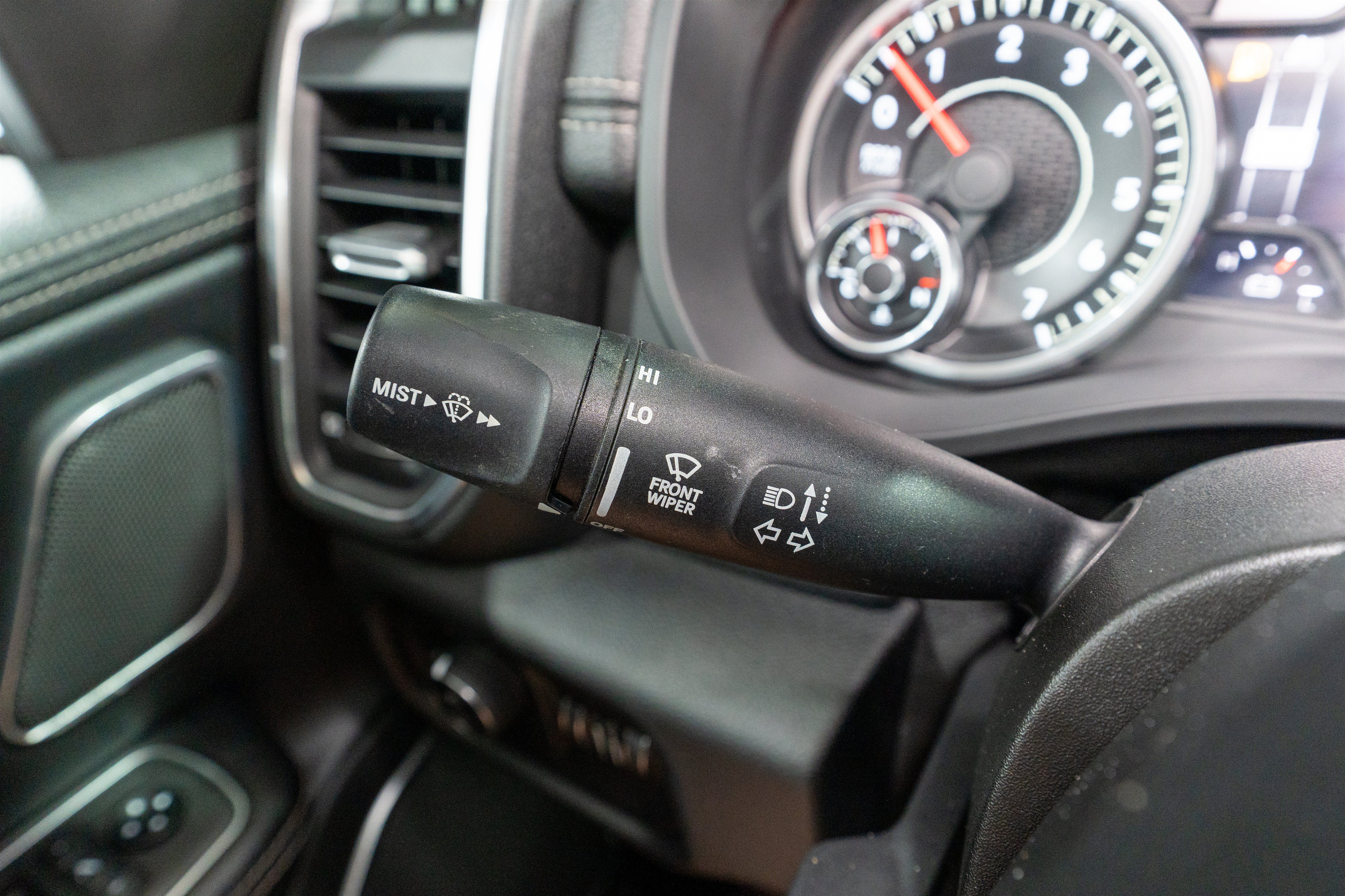 Used 2021 RAM 1500 Laramie AWD/4WD image 28